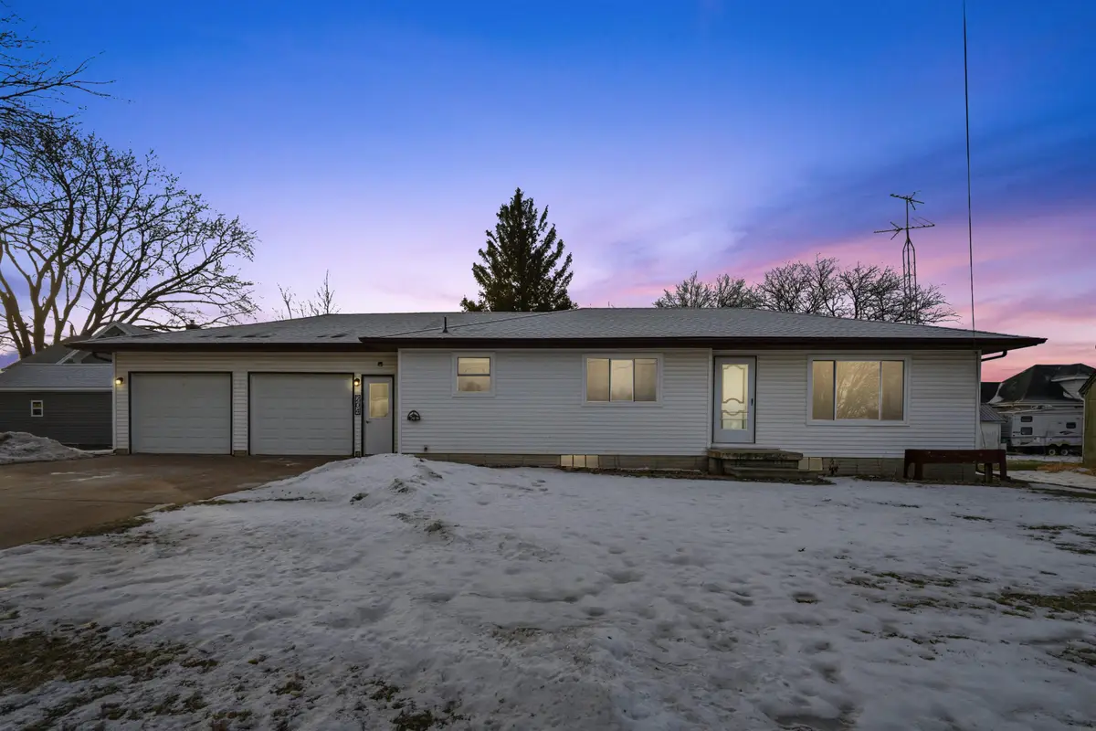 204 W 4th Street, Wellsburg, IA 50680 - Image #1