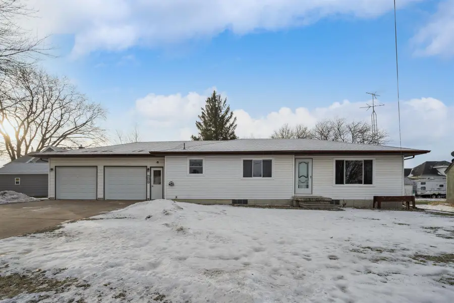 204 W 4th Street, Wellsburg, IA 50680 - Image #2