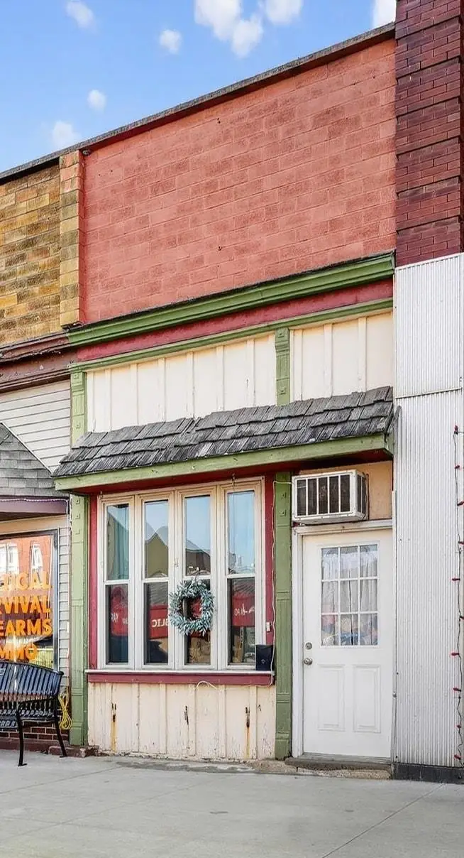 307 Main Street, La Porte City, IA 50651 - Image #1