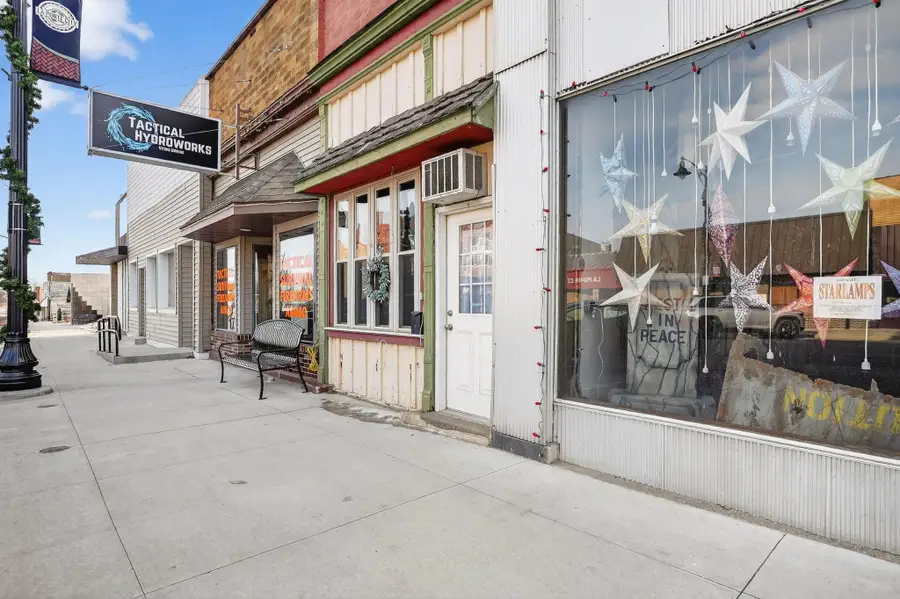 307 Main Street, La Porte City, IA 50651 - Image #3