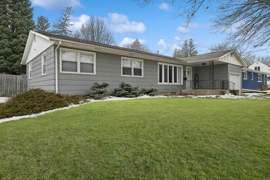 1026 SE 1st Street, Waverly, IA 50677 - Image #2