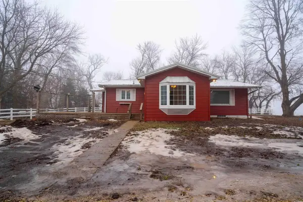 20051 O Avenue, Grundy Center, IA 50638