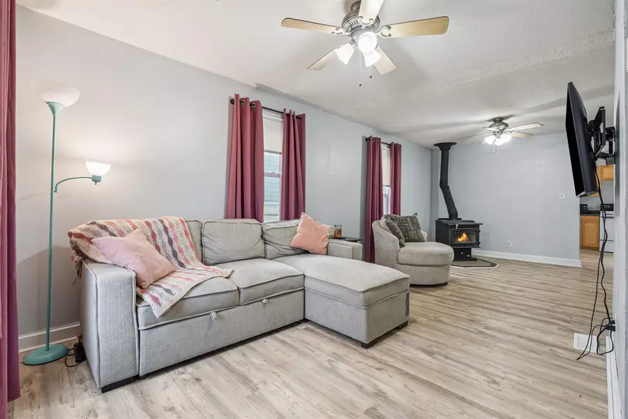 403 3rd Street, Traer, IA 50675 - Image #3