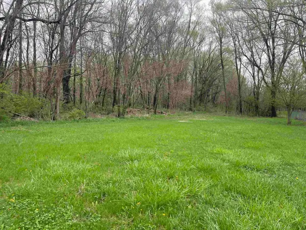 Lot 40 Cloverdale Avenue, Waterloo, IA 50703