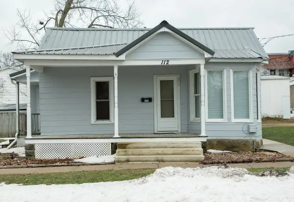 112-112 1/2 E Main Street, Shell Rock, IA 50670