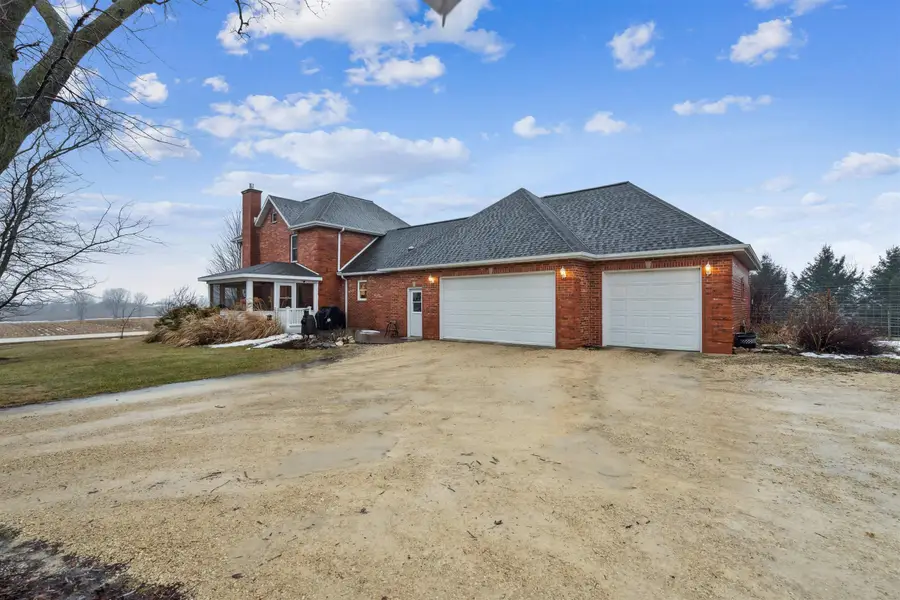 38116 Forestville Road, Strawberry Point, IA 52076 - Image #2