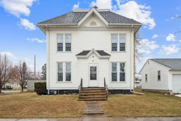 200 E Butler Street, Manchester, IA 52057