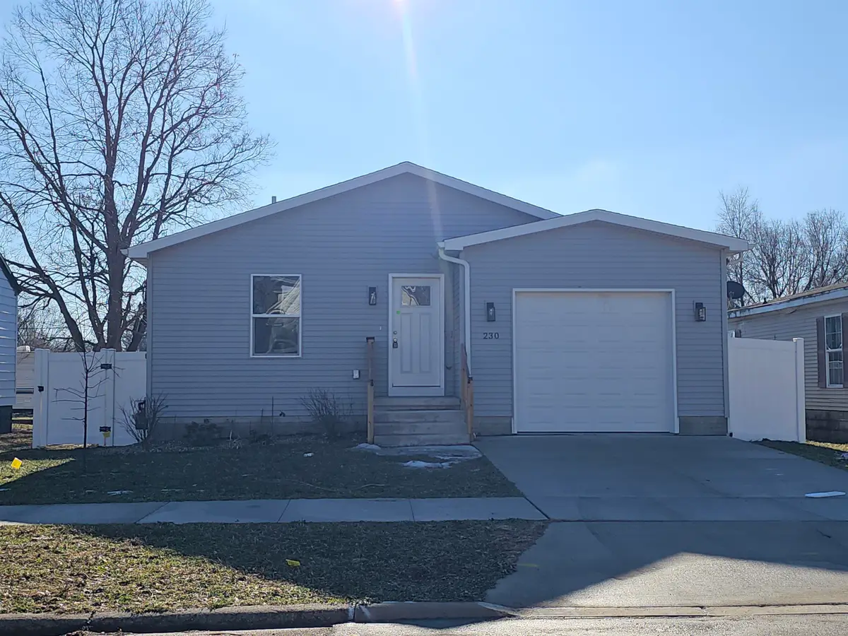 230 Gable Street, Waterloo, IA 50703 - Image #1