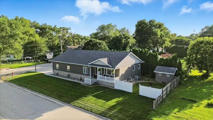 127 Doyle Avenue, Evansdale, IA 50707 - Image #3