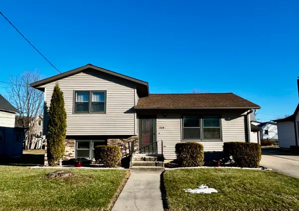 110 Monroe Street, Decorah, IA 52101