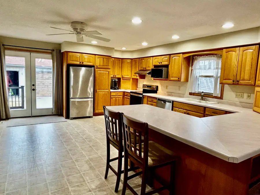 110 Monroe Street, Decorah, IA 52101 - Image #2