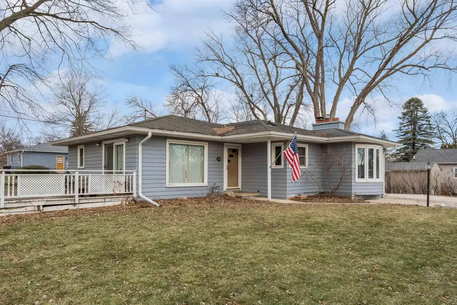 3811 Hillside Drive, Cedar Falls, IA 50613 - Image #2