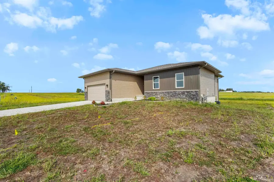 155 Paradise Blvd, Waterloo, IA 50701 - Image #3