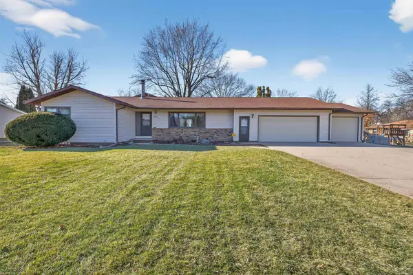4750 Winghaven Drive, Waterloo, IA 50701