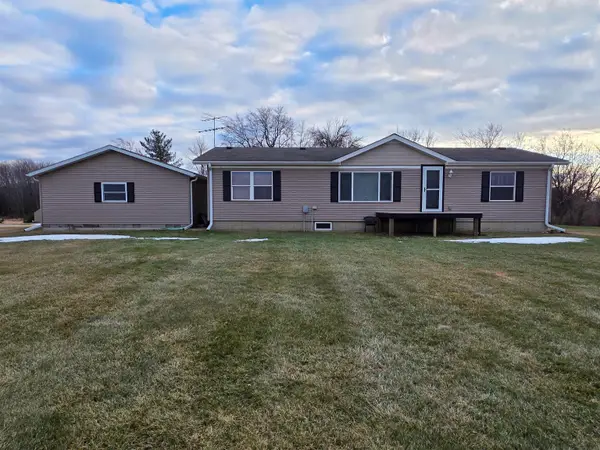 2064 165th Street, New Hampton, IA 50659