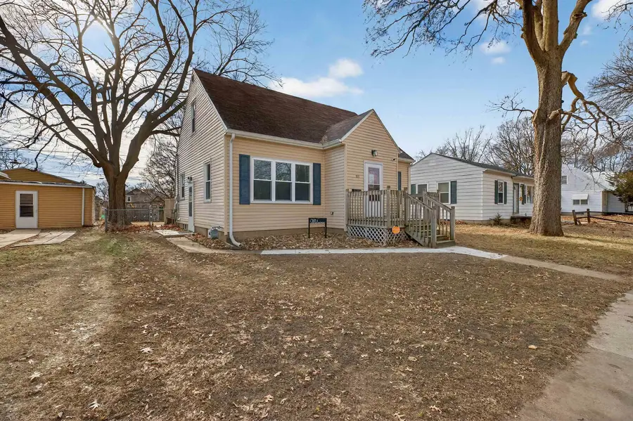 813 Kern Street, Waterloo, IA 50703 - Image #2