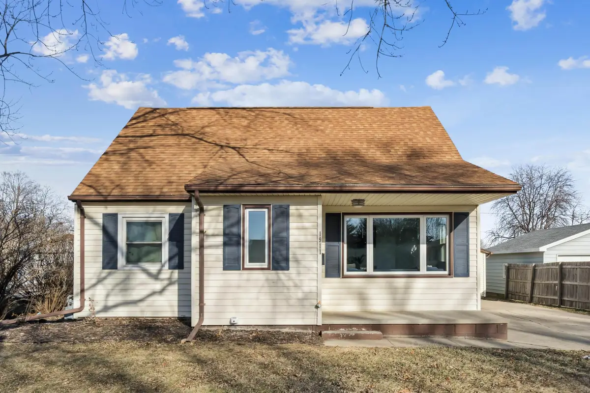 1911 Cornwall Avenue, Waterloo, IA 50702 - Image #1