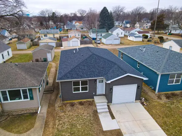 610 Wallgate Avenue, Waterloo, IA 50701