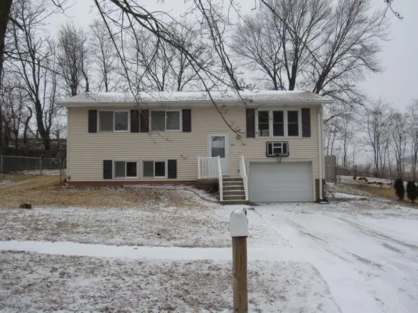 245 N Arminda Avenue, Monticello, IA 52310