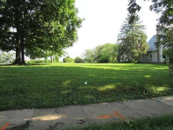 W 1st Street, Monticello, IA 52310