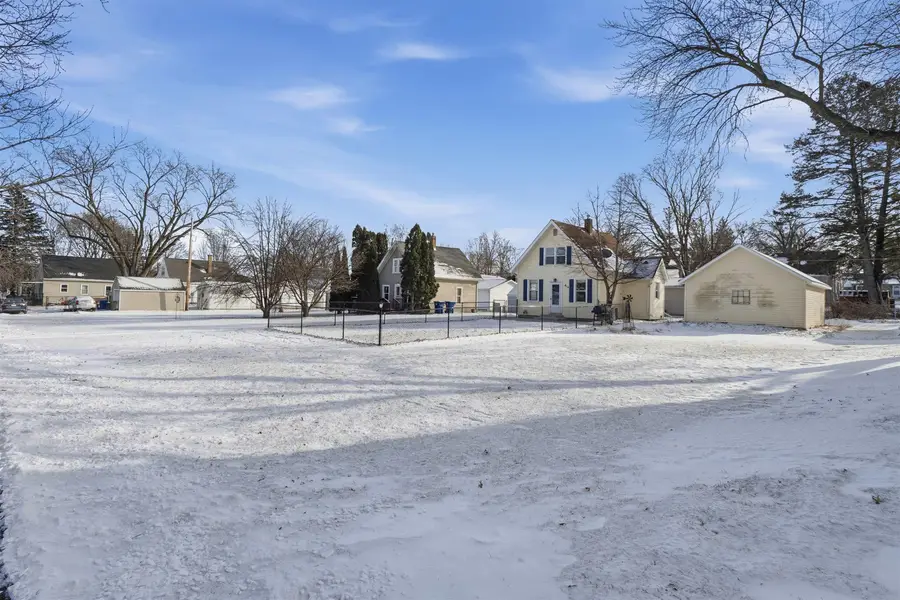 814 E Mitchell Avenue, Waterloo, IA 50702 - Image #3
