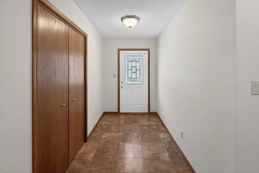 1508 Hickory Heights Drive, Waverly, IA 50677 - Image #3