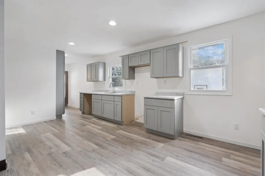 309 3rd Ave Se, Oelwein, IA 50662 - Image #3