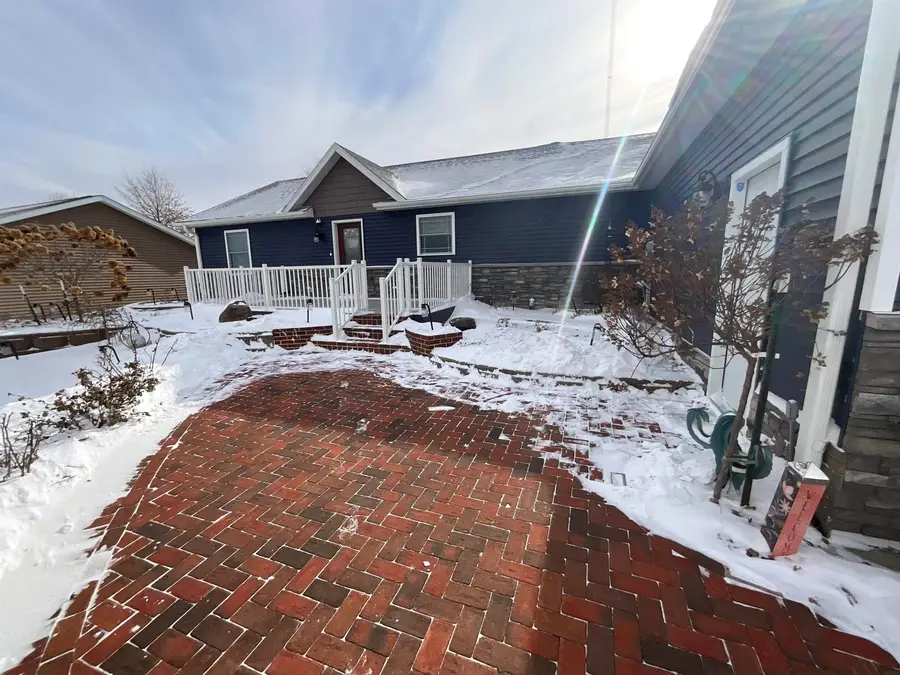 502 E Plum Street, West Union, IA 52175 - Image #2