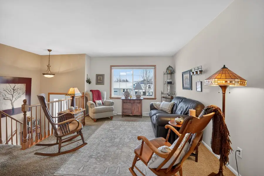 3927 Spruce Hills Drive, Cedar Falls, IA 50613 - Image #2