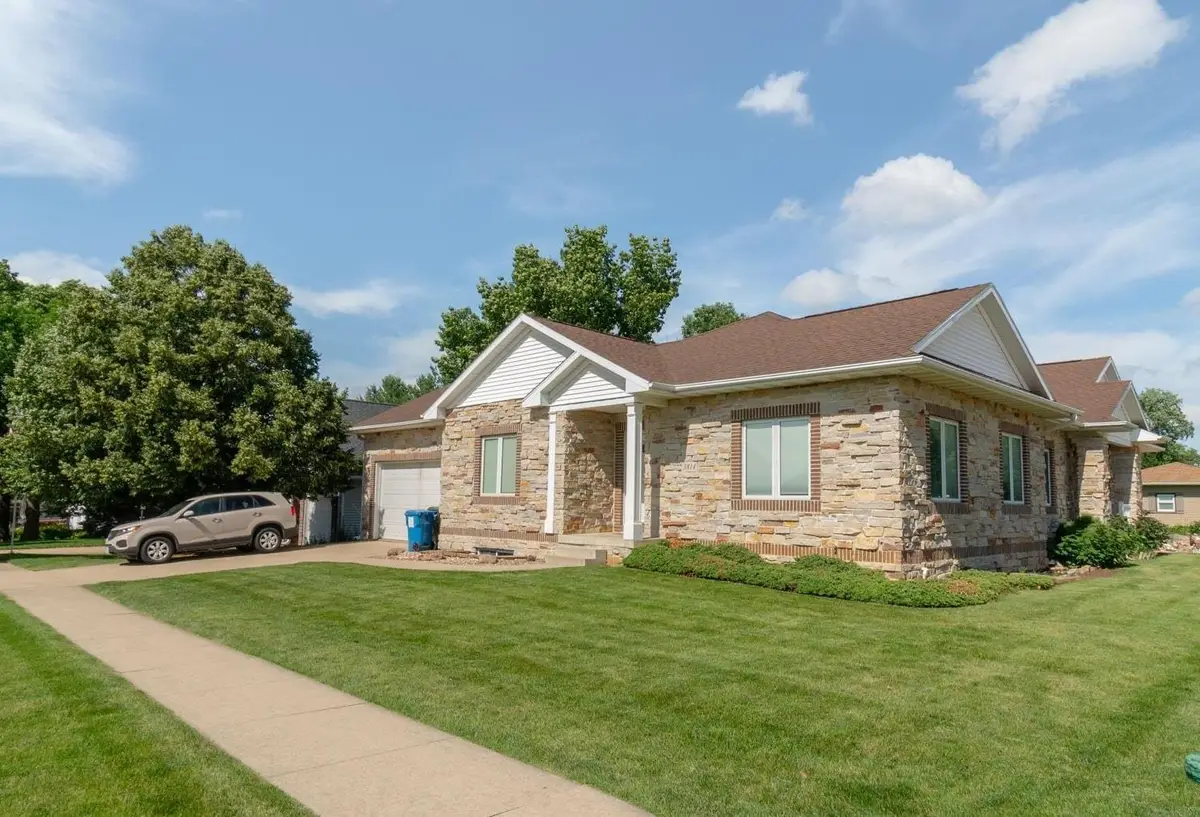 3814 Eastpark Rd., Cedar Falls, IA 50613 - Image #1