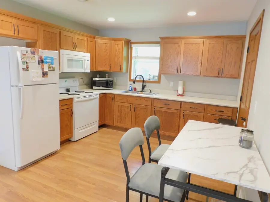 402b 5th Street, Delhi, IA 52223 - Image #3