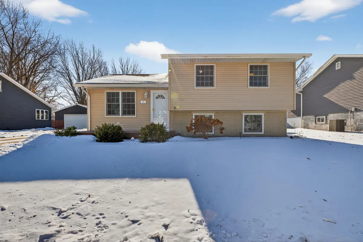 1107 Calumett Drive, Cedar Falls, IA 50613 - Image #1