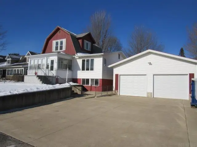 309 Culver Rd Ne, Hopkinton, IA 52237 - Image #2
