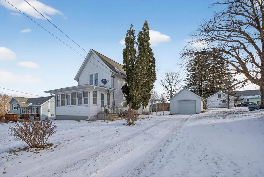 105 Taylor Street, Traer, IA 50675 - Image #3