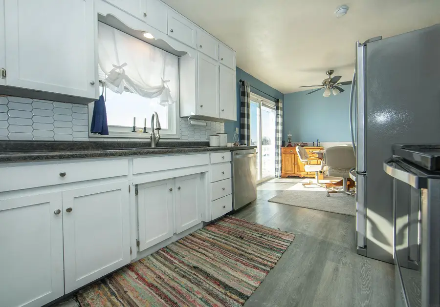 1027 Dorothy, Parkersburg, IA 50665 - Image #3