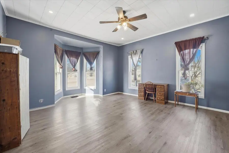 910 K Avenue, Grundy Center, IA 50638 - Image #3