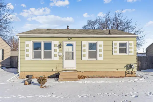 1909 Hawthorne Avenue, Waterloo, IA 50702