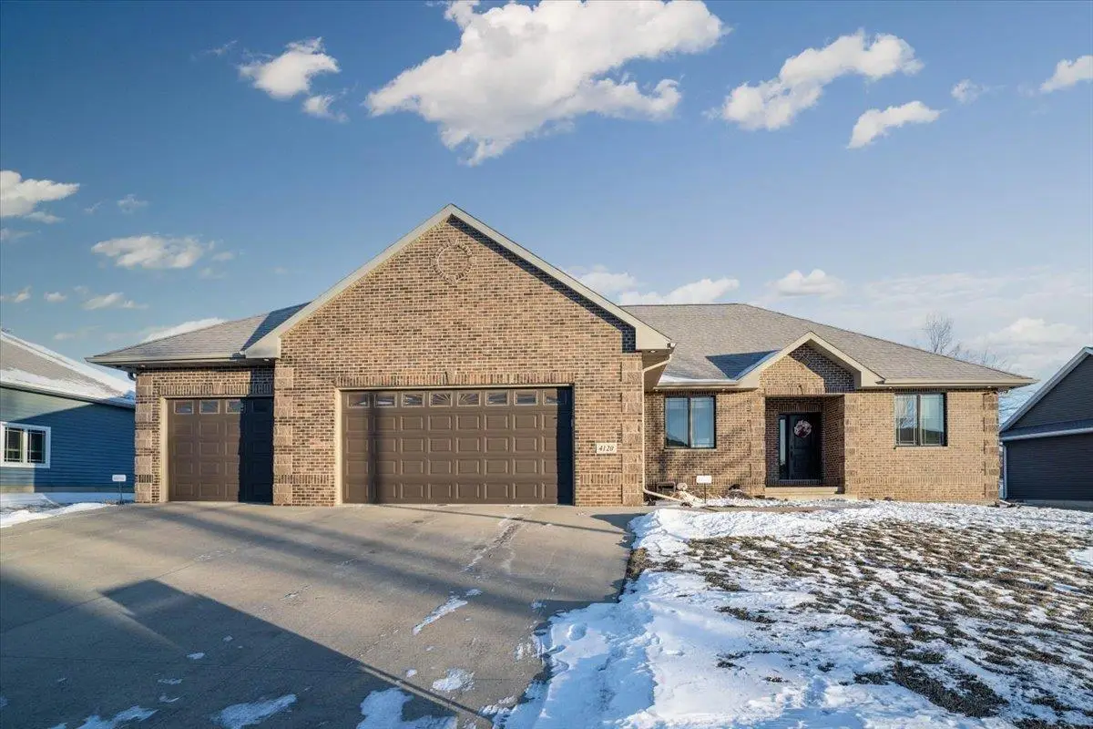 4120 Wynnewood Drive, Cedar Falls, IA 50613 - Image #1