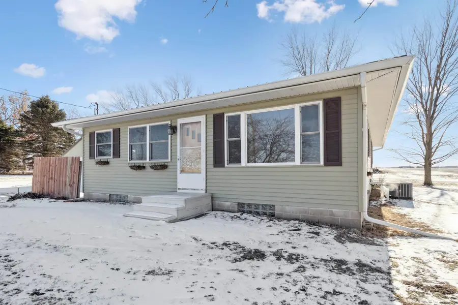 6418 Independence Avenue, Waterloo, IA 50703 - Image #2