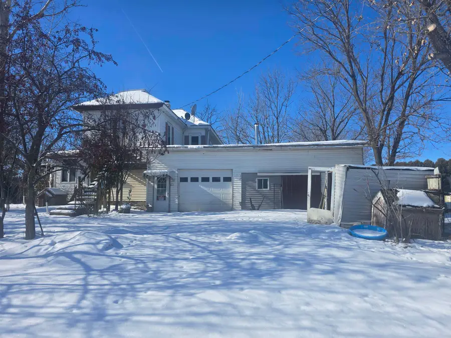 3355 220th Street, Waucoma, IA 52171 - #3