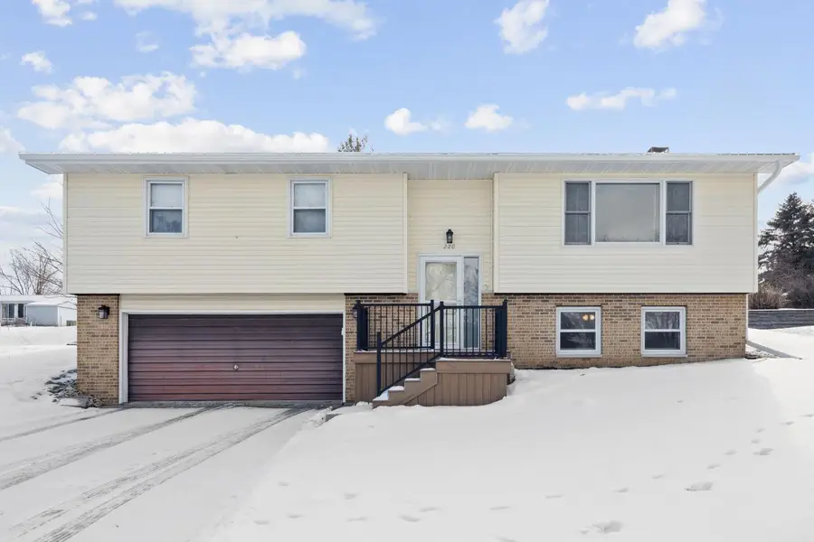 220 Terrace Drive, Independence, IA 50644 - #2