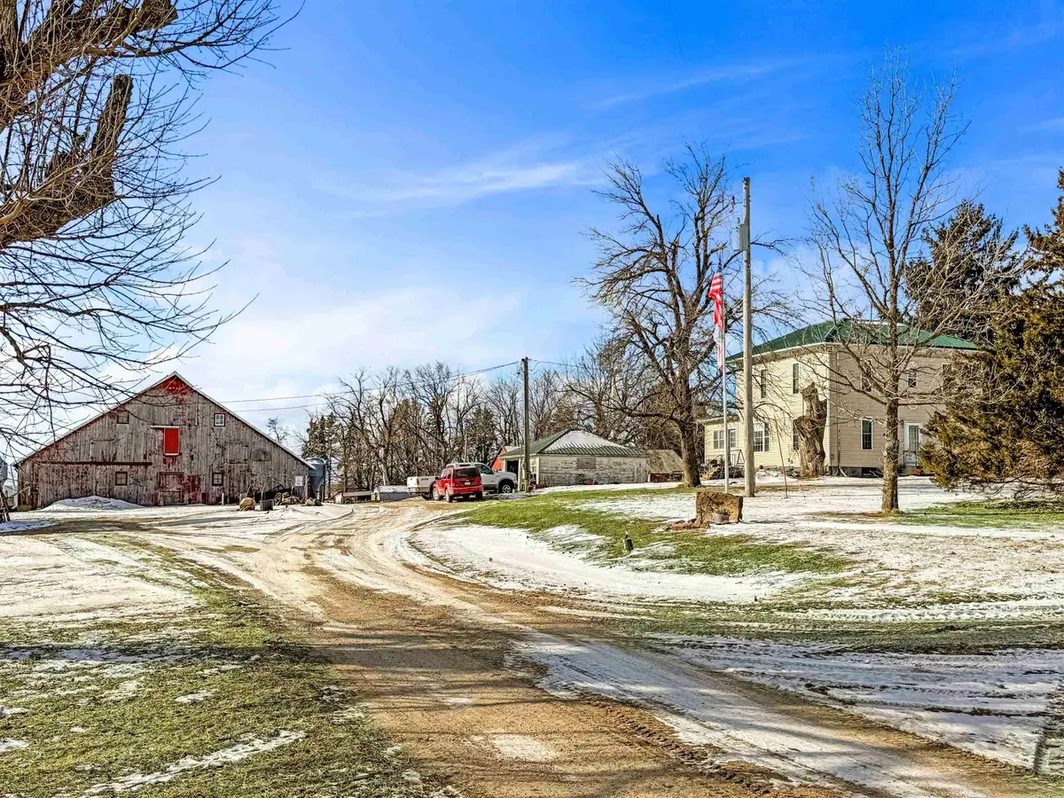 1950 F Avenue, Gladbrook, IA 50635 - Image #1