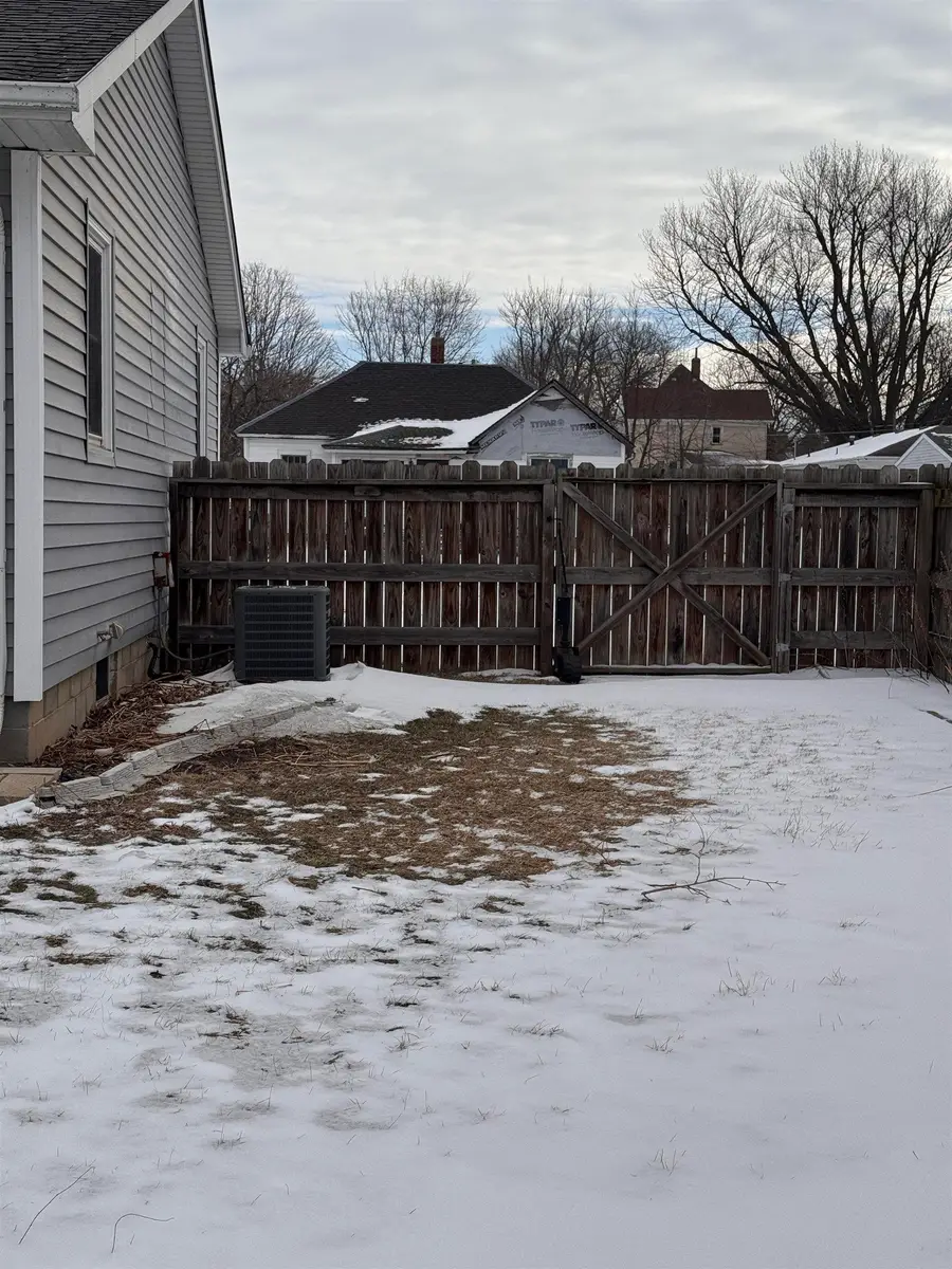 814 14th St Street, Eldora, IA 50627 - #3