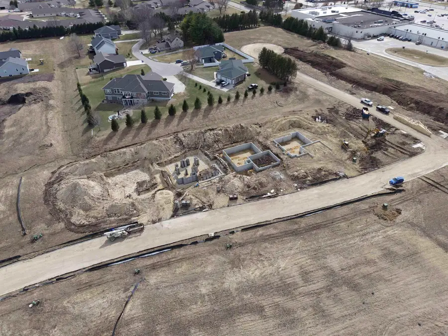 209 Riverbend Road, Waverly, IA 50677 - #2