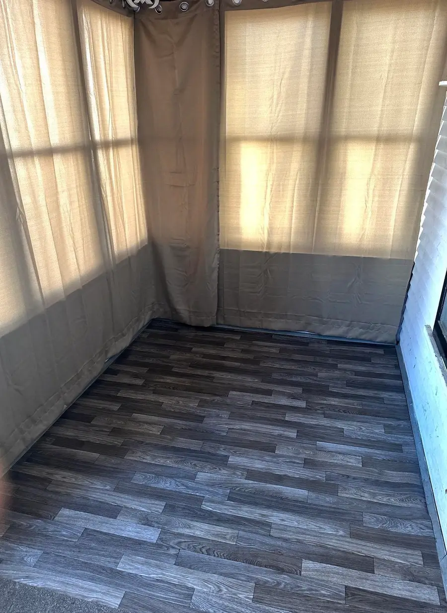 1013 W 6th St, Waterloo, IA 50702 - Image #2