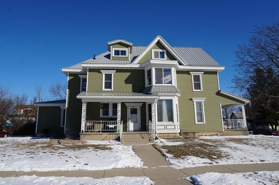 601 N Jackson Street, Charles City, IA 50616 - #2