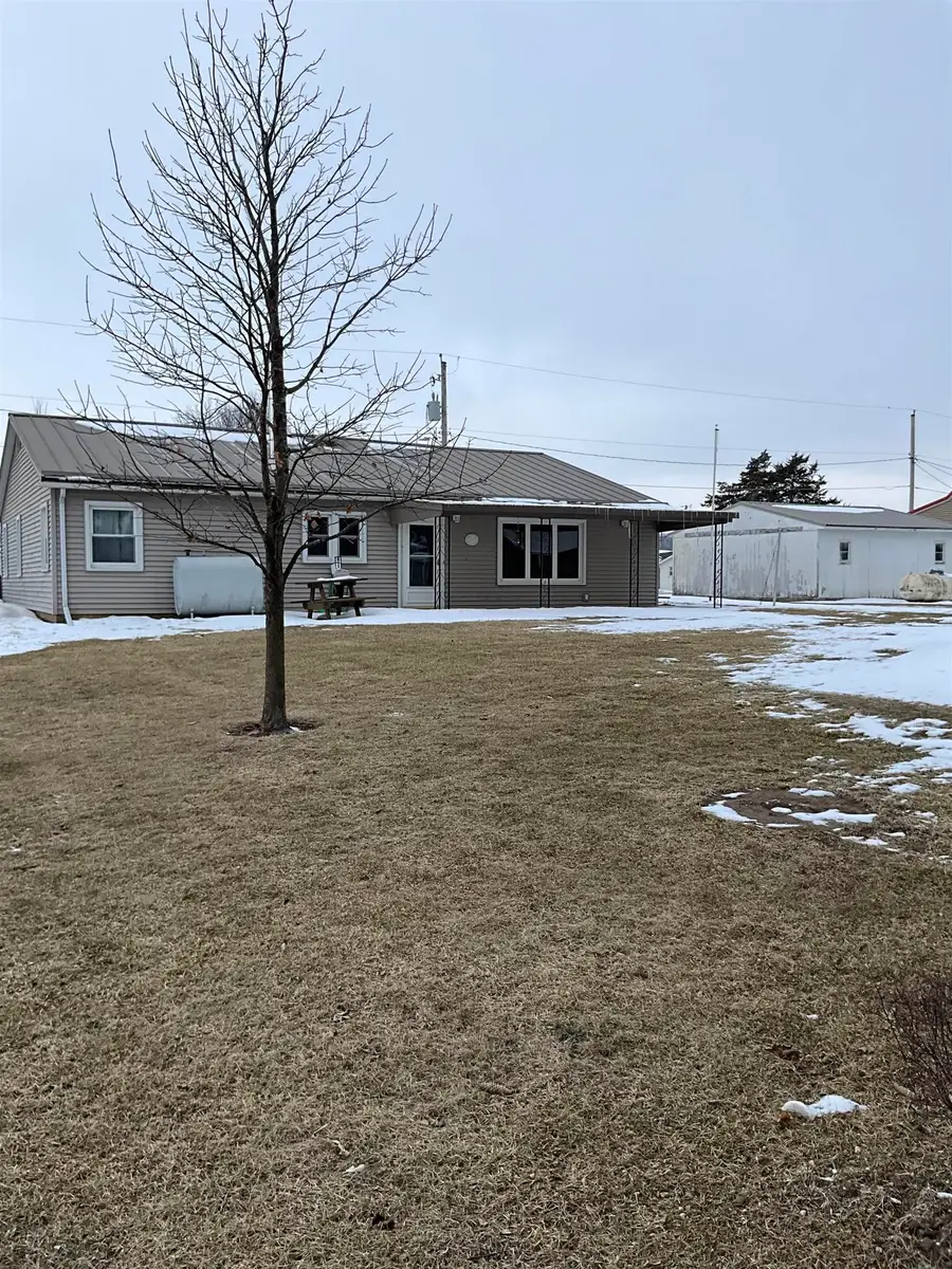 311 Washington Street, Elgin, IA 52141 - Image #2