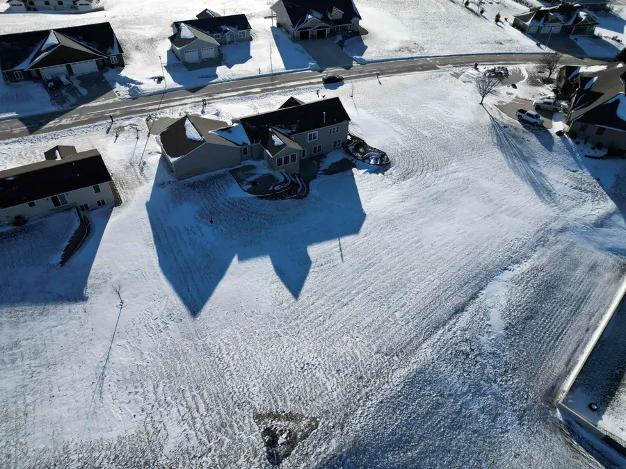 2389 Red Oak Road, Decorah, IA 52101 - #3