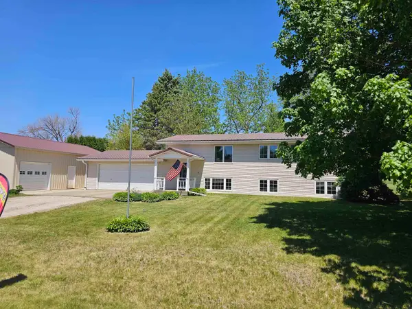 96 Highland Avenue, Dumont, IA 50625
