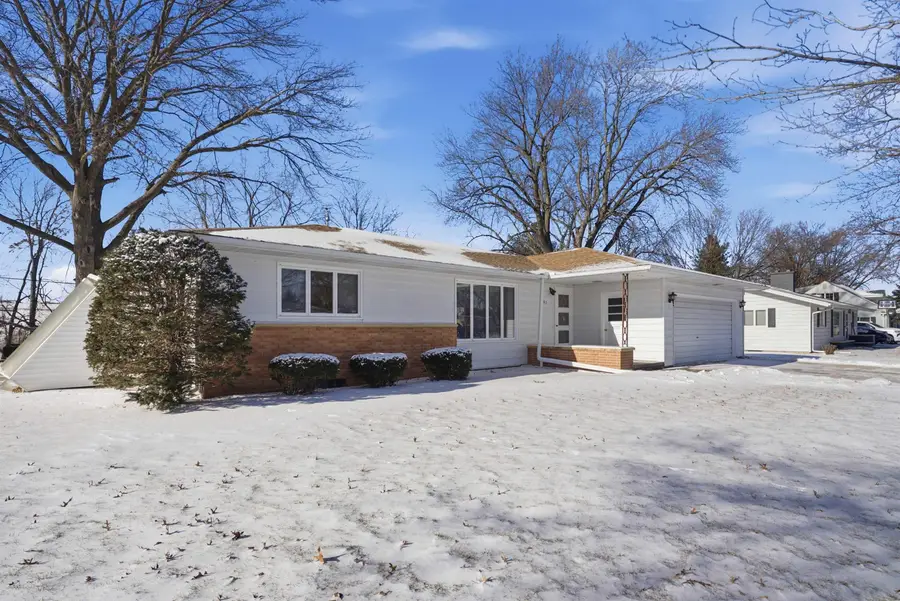 3007 Dallas Drive, Cedar Falls, IA 50613 - Image #2